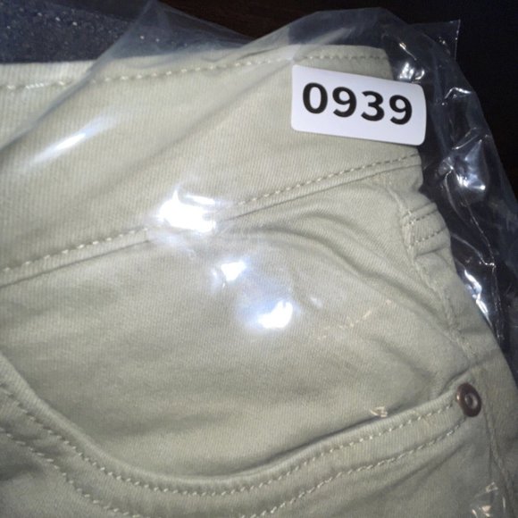 Plus Size 20W Sonoma Goods For Life Premium Rolled Girlfriend Jeans - Picture 4 of 7